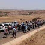 احتجاجات تتحول إلى مواجهة دامية بقلعة السراغنة.. إصابة 15 عنصرًا أمنيًا وتخريب سيارة إسعاف